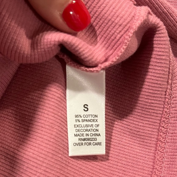 Women/Teen Top LA Hearts Fall/Winter Top Size Small NWOT - Picture 7 of 16